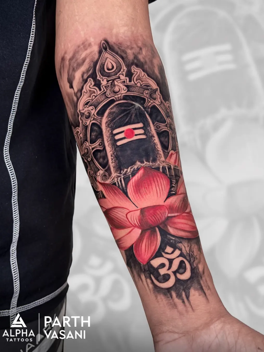 shivlink-with-lotus-religious-tattoo-1650